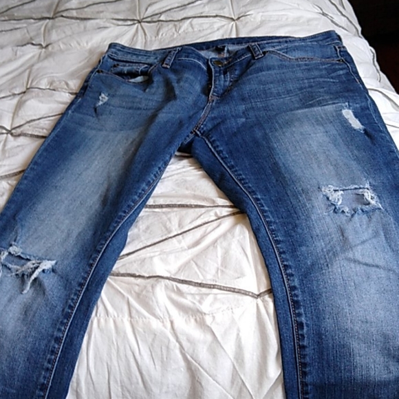 Skinny jean. - Picture 4 of 4